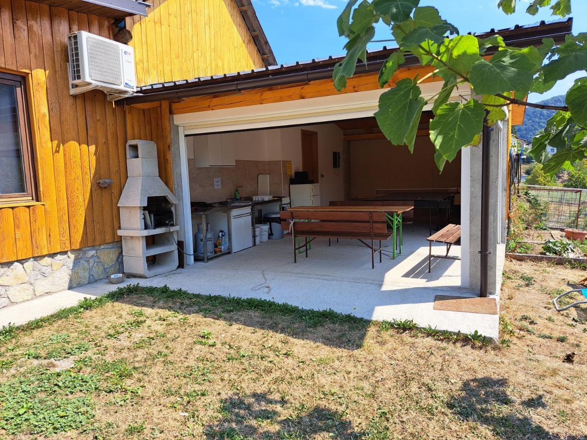 فندق Glamping Hiske Petrin تولمين المظهر الخارجي الصورة